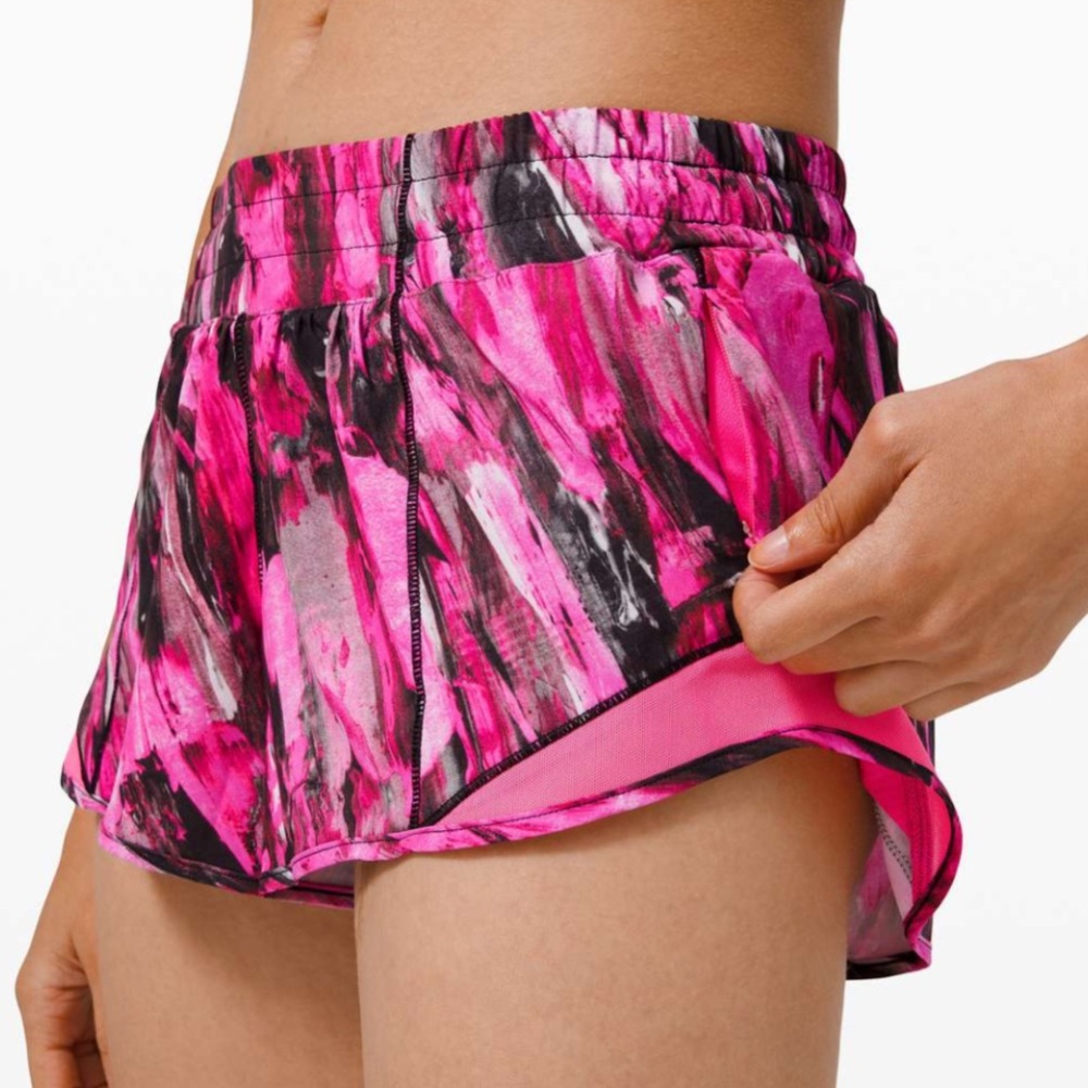 Lululemon Hotty Hot Short II *2.5" Incentive Refresh Multi Size